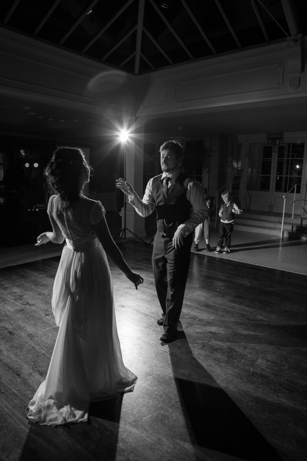 reportage wedding photographer saddleworth